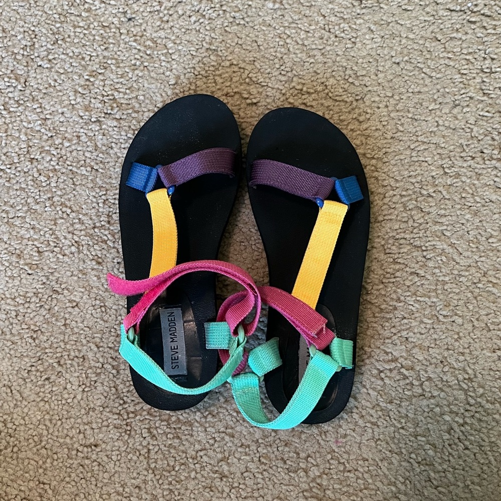 steve madden multi colored strap henley sandal